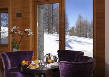 Lagrange L'alpenrose 4*